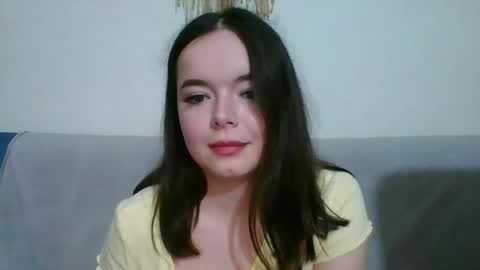 Emma  online show from June 11, 2026, 12:32 am