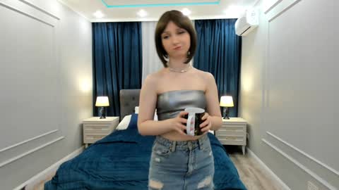 Amber online show from January 19, 2025, 10:39 pm