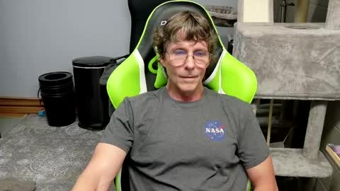 Snapshot of wirehead1970 chatting on September 9, 2025, 12:32 am wirehead1970 online show from September 9, 2025, 12:32 am