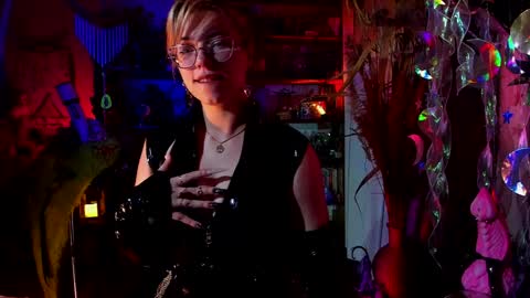 Snapshot of witch_fiona chatting on January 16, 2025, 8:25 pm Goddess of two strapons  - Mr. long Don Mr. Pinky online show from January 16, 2025, 8:25 pm