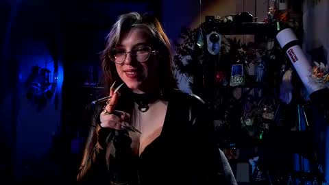 Snapshot of witch_fiona chatting on March 4, 2025, 8:05 pm Goddess of two strapons  - Mr. long Don Mr. Pinky online show from March 4, 2025, 8:05 pm