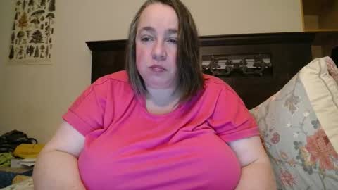 Annie online show from November 1, 2025, 2:46 am