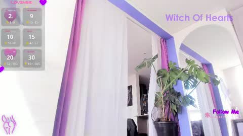 Snapshot of witchofhearts chatting on June 27, 2026, 7:19 pm Luna Violeta A r t i s t online show from June 27, 2026, 7:19 pm
