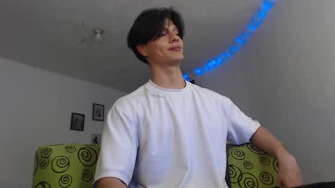 Snapshot of with_ken chatting on February 20, 2025, 6:06 am Ken online show from February 20, 2025, 6:06 am