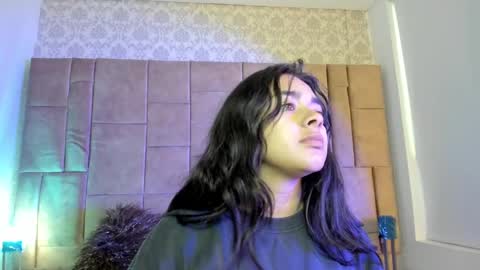 Andrea  online show from February 9, 2025, 4:04 am