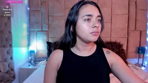 Andrea  online show from February 12, 2025, 3:51 am