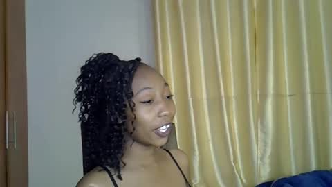 Snapshot of wizzia_khalifa chatting on February 26, 2025, 8:59 am girlie o online show from February 26, 2025, 8:59 am