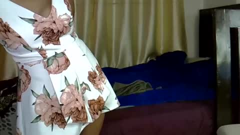 Snapshot of wizzia_khalifa chatting on March 2, 2025, 7:10 am girlie o online show from March 2, 2025, 7:10 am