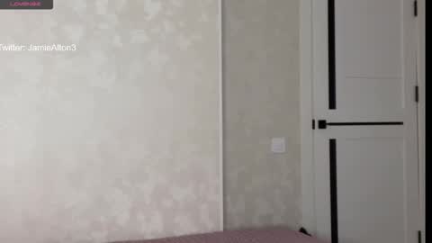 Wlademar online show from November 22, 2025, 2:54 am