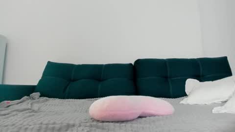 wladilia online show from October 18, 2025, 8:09 pm