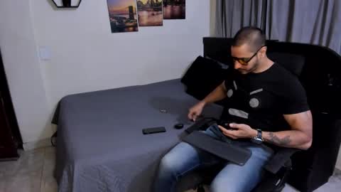 Magnus Dark independent model online show from June 4, 2026, 3:56 am
