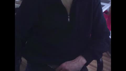 Snapshot of wobble444 chatting on March 6, 2026, 11:17 am wobble444 online show from March 6, 2026, 11:17 am