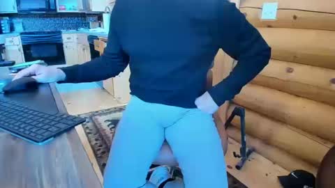 Snapshot of wobbleon chatting on October 19, 2025, 6:19 pm Gobbleon online show from October 19, 2025, 6:19 pm