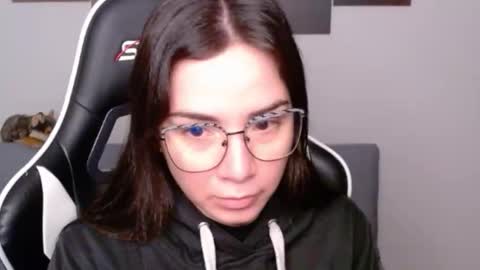 Alex online show from May 1, 2026, 3:22 am