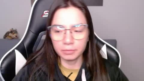 Alex online show from June 18, 2026, 2:01 am