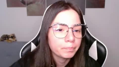 Snapshot of wolfs_daughter chatting on July 11, 2026, 2:14 am Alex online show from July 11, 2026, 2:14 am