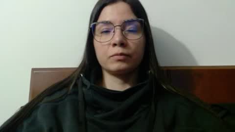 Snapshot of wolfs_daughter chatting on July 29, 2026, 2:10 am Alex online show from July 29, 2026, 2:10 am