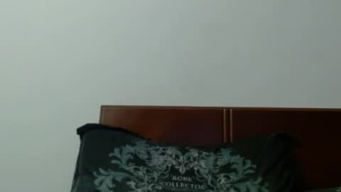 Snapshot of wolfs_daughter chatting on August 1, 2026, 2:11 am Alex online show from August 1, 2026, 2:11 am
