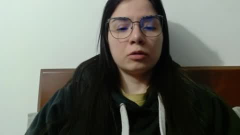 Snapshot of wolfs_daughter chatting on August 9, 2026, 2:24 am Alex online show from August 9, 2026, 2:24 am