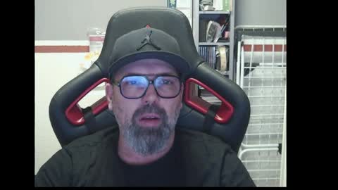 Snapshot of womenizzeer chatting on June 9, 2026, 9:48 pm Adam online show from June 9, 2026, 9:48 pm