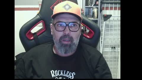 Snapshot of womenizzeer chatting on July 7, 2026, 7:51 pm Adam online show from July 7, 2026, 7:51 pm