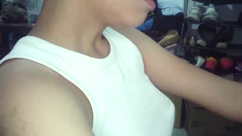 wonderfuljessa online show from April 22, 2026, 3:35 pm