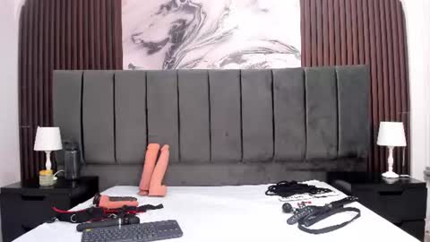 wonderkloe_ online show from June 24, 2026, 7:46 pm