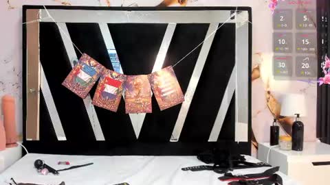 wonderkloe_ online show from July 9, 2026, 8:24 pm