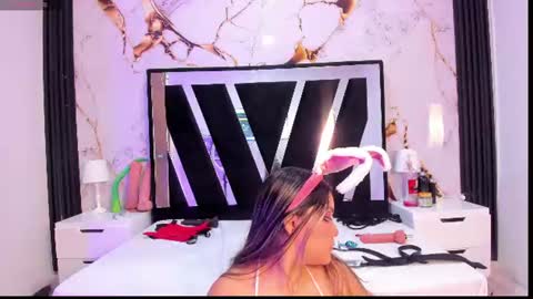 wonderkloe_ online show from July 18, 2026, 8:12 pm