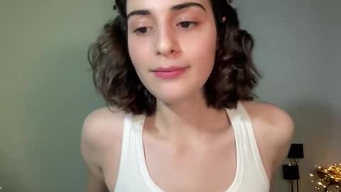 Stia online show from March 5, 2025, 5:39 pm