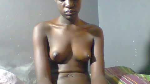 Snapshot of wonders0786 chatting on March 3, 2025, 5:42 am Your black bunny online show from March 3, 2025, 5:42 am