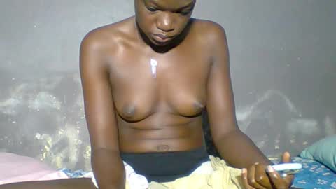 Snapshot of wonders0786 chatting on September 29, 2025, 4:39 am Your black bunny online show from September 29, 2025, 4:39 am