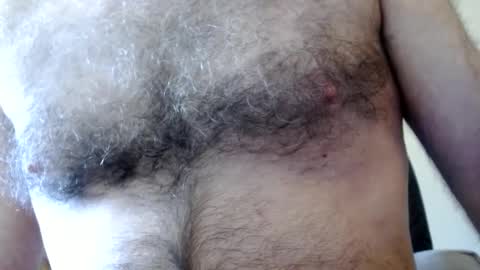 Snapshot of woodiesays chatting on October 6, 2025, 4:15 pm WoodieSays online show from October 6, 2025, 4:15 pm