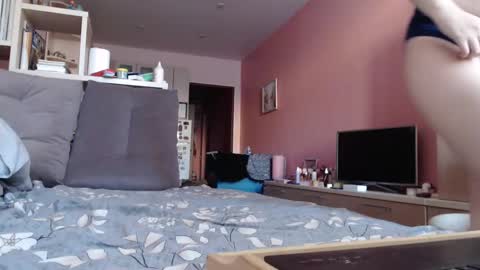 Snapshot of woodland_peony chatting on September 30, 2025, 10:09 am Woodland Peony online show from September 30, 2025, 10:09 am