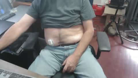 woodworker6473 online show from January 5, 2026, 6:33 pm