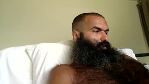 woof_wolf37 online show from September 18, 2025, 5:37 pm