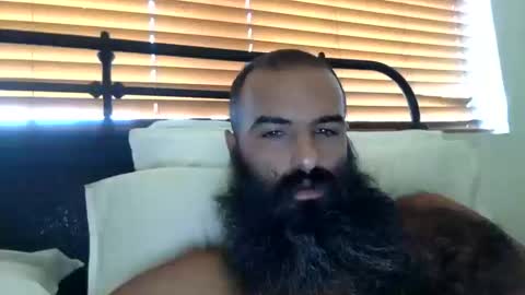 woof_wolf37 online show from October 19, 2025, 3:23 pm