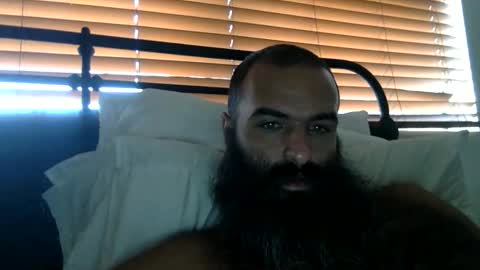 woof_wolf37 online show from October 22, 2025, 3:23 pm