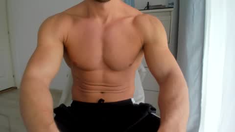 Wolfie online show from November 18, 2025, 9:14 am