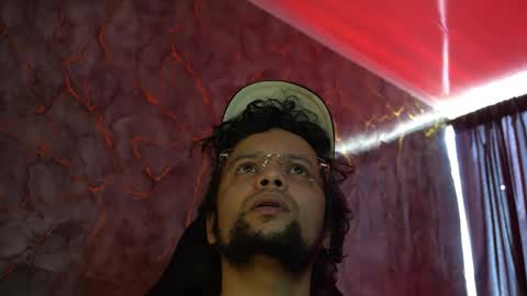 Snapshot of woondeer17 chatting on February 14, 2026, 6:26 pm Woondeer online show from February 14, 2026, 6:26 pm