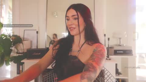 Snapshot of worshipbrielle chatting on February 25, 2025, 11:00 pm Brielle online show from February 25, 2025, 11:00 pm