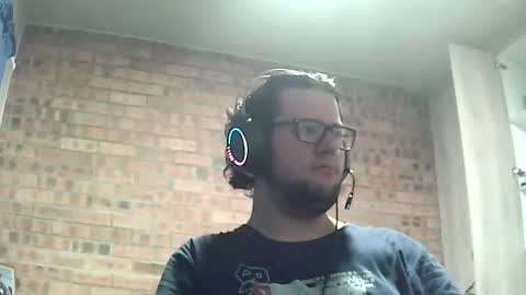 worsie online show from November 14, 2025, 8:18 pm