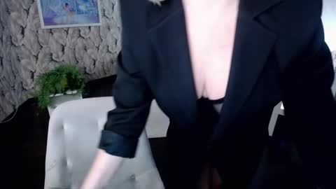 wow_co online show from January 13, 2025, 7:21 pm