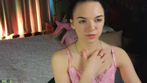 Evelin online show from March 17, 2026, 1:47 pm
