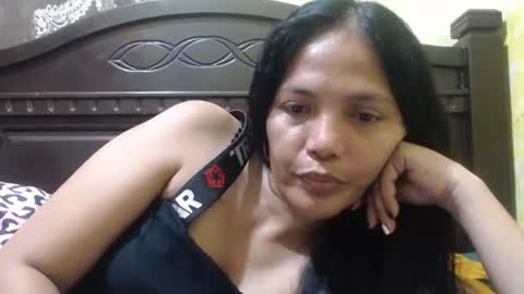 Snapshot of wowpussy4u chatting on November 24, 2025, 9:53 am wowpussy4u online show from November 24, 2025, 9:53 am
