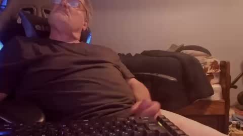 wowsers2022 online show from October 13, 2025, 1:27 am