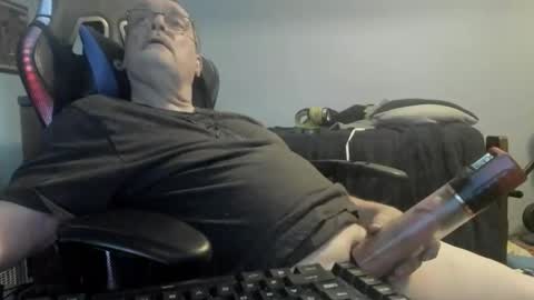 wowsers2022 online show from October 24, 2025, 7:43 pm