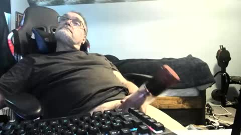 wowsers2022 online show from December 3, 2025, 7:12 pm