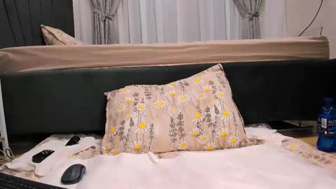 Snapshot of wowsquirt chatting on February 23, 2025, 7:00 am              online show from February 23, 2025, 7:00 am