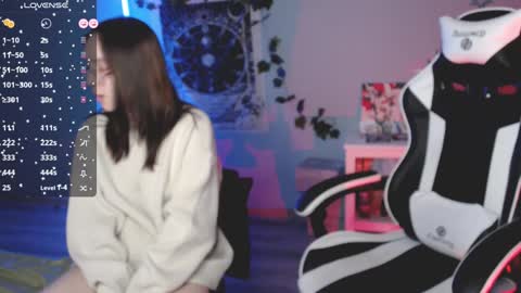 Snapshot of wrong_honey chatting on January 28, 2025, 8:15 pm Julia and Amelia online show from January 28, 2025, 8:15 pm